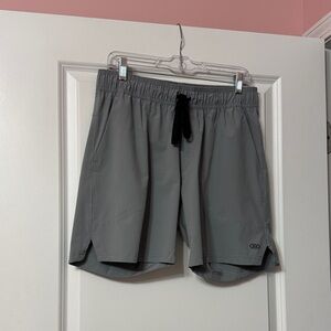 Leg3Nd Men's Gray Athletic Shorts size Medium
